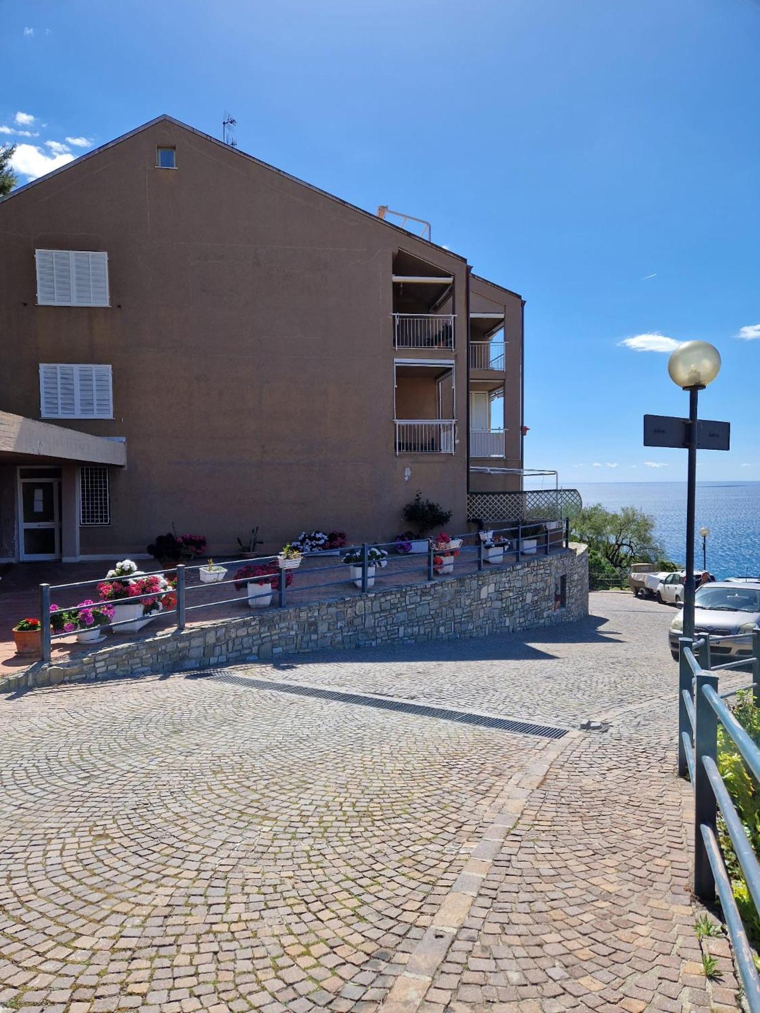 La Finestra Sul Golfo Διαμέρισμα Ospedaletti Εξωτερικό φωτογραφία